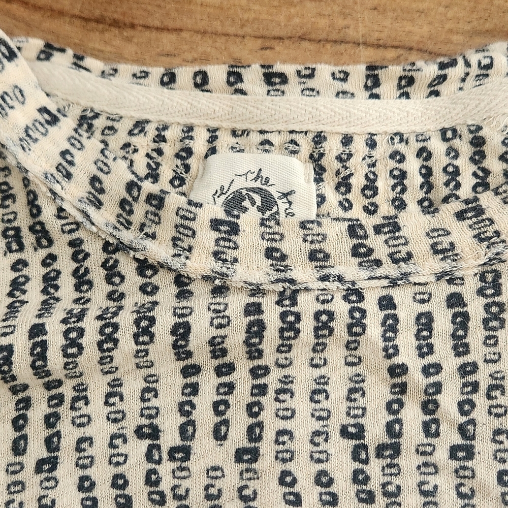 We The Free Cream and Black Oversized Flax Linen & Cotton Short Sleeve Knit Top - Picture 15 of 16